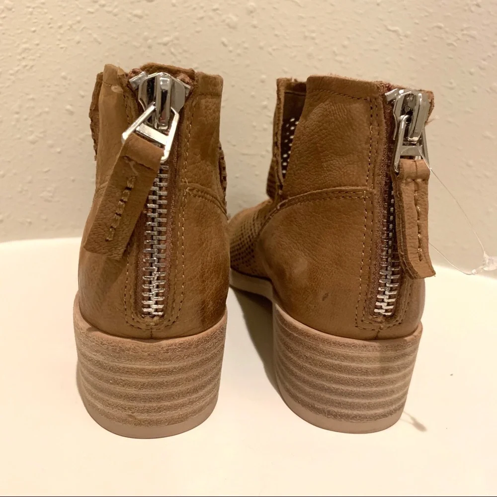 Dolce Vita Perforated Women’s Camel Leather Booties Size 6 NWT